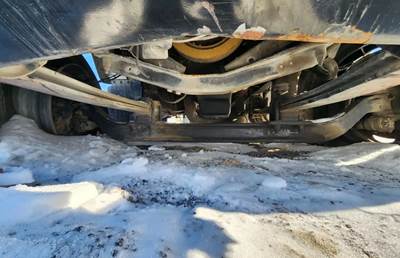 Chevrolet C7500 Front Axle Assembly