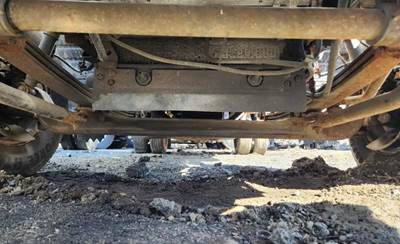 Chevrolet W3500 Front Axle Assembly