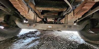 E-One Front Axle Assembly for a 1998 E-One Fire Truck