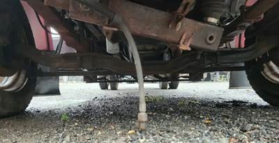 Ford F-600 Front Axle Assembly for a 1991 Ford F600