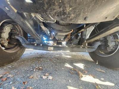 Ford F-750 Front Axle Assembly