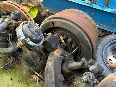 Ford F-750 Front Axle Assembly