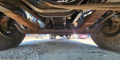 Ford LN7000 Front Axle Assembly