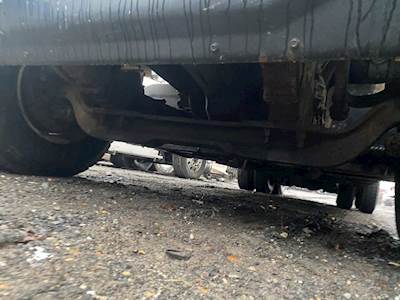 Ford LNT8000 Front Axle Assembly