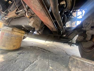 Ford Low Cab Forward (LCF) Front Axle Assembly for a 2006 Ford LOW CAB FORWARD