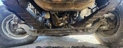 Ford LT9522 Louisville 122 Front Axle Assembly