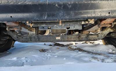 Freightliner 114SD Front Axle Assembly