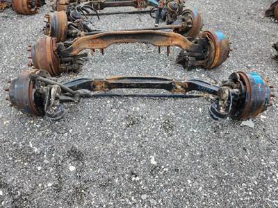 Freightliner Cascadia 113 Front Axle Assembly