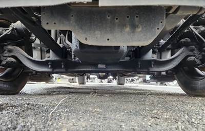 Freightliner Cascadia 116 Front Axle Assembly for a 2019 Freightliner Cascadia 116 Day Cab