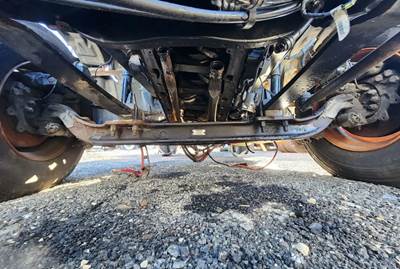 Freightliner Cascadia 116 Front Axle Assembly for a 2019 Freightliner Cascadia 116 Day Cab