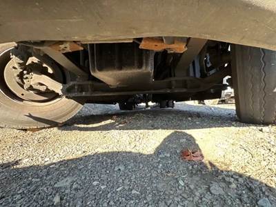 Freightliner Cascadia 125 Front Axle Assembly