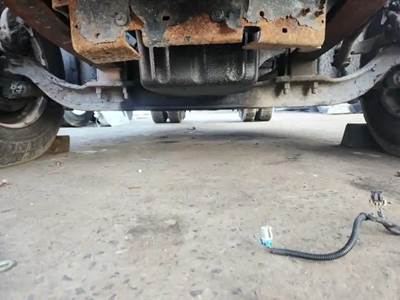 Freightliner Cascadia 125 Front Axle Assembly