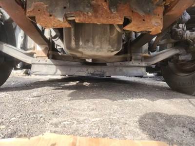 Freightliner Cascadia 125 Front Axle Assembly