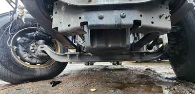 Freightliner Cascadia 125 Front Axle Assembly