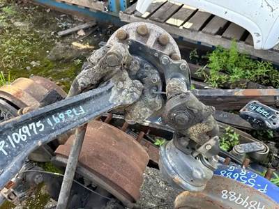 Freightliner Cascadia 125 Front Axle Assembly