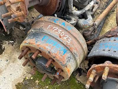 Freightliner Cascadia 125 Front Axle Assembly