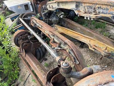 Freightliner Cascadia 125 Front Axle Assembly