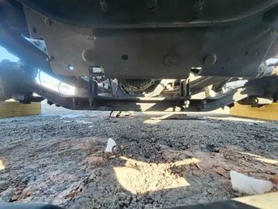 Freightliner Cascadia 125 Front Axle Assembly