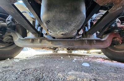 Freightliner Cascadia 125 Front Axle Assembly