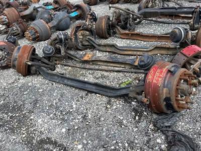 Freightliner Cascadia 125 Front Axle Assembly