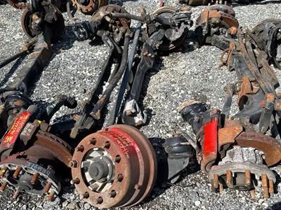 Freightliner Cascadia 125 Front Axle Assembly