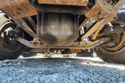Freightliner Cascadia 125 Front Axle Assembly