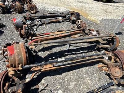 Freightliner Cascadia 125 Front Axle Assembly