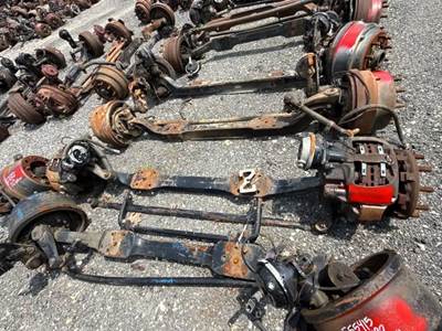 Freightliner Cascadia 125 Front Axle Assembly