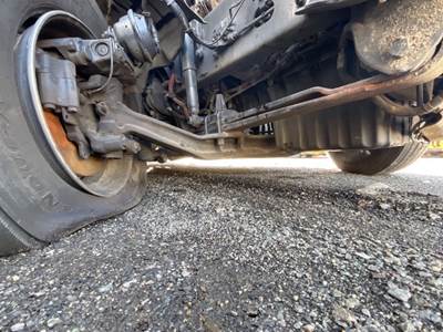 Freightliner Cascadia 126 Front Axle Assembly
