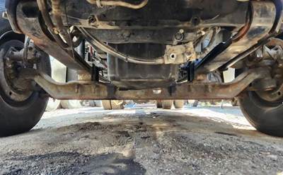 Freightliner Cascadia 126 Front Axle Assembly