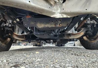 Freightliner Cascadia 126 Front Axle Assembly