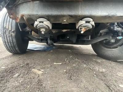 Freightliner Cascadia 132 Front Axle Assembly