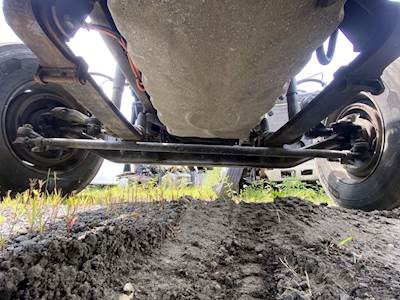 Freightliner Coronado 122 Front Axle Assembly for a 2014 Freightliner Coronado 12