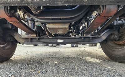 Freightliner FL70 Front Axle Assembly