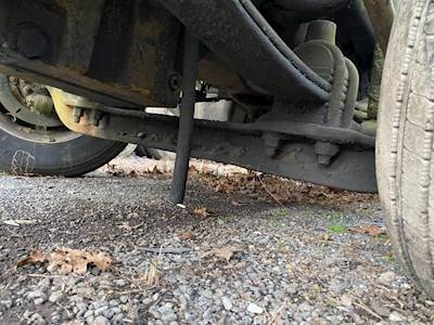 Freightliner FLD112 Front Axle Assembly