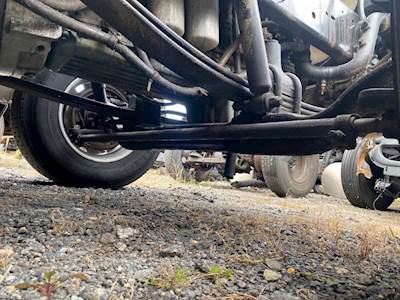 Freightliner FLD120 Front Axle Assembly