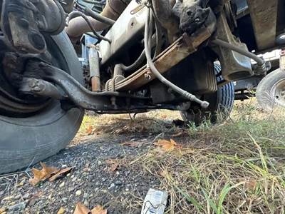 Freightliner FLD120 Front Axle Assembly