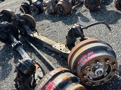 Freightliner FLD120SD Front Axle Assembly