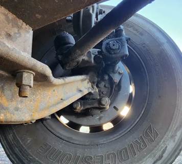 2015 Freightliner M2 106 Front Axle Assembly For Sale | Elkton, MD 