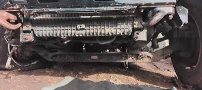 Freightliner M2 106 Front Axle Assembly