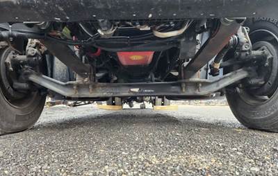 Freightliner M2 106 Front Axle Assembly