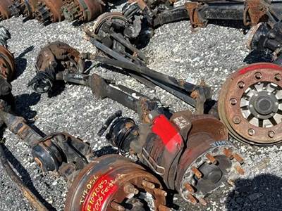 Freightliner M2 112 Front Axle Assembly for a 2014 Freightliner M2 112 Medium Duty