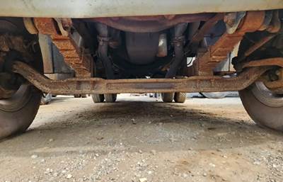 GMC C7000 Front Axle Assembly