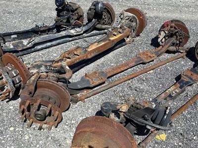 GMC C7500 Front Axle Assembly