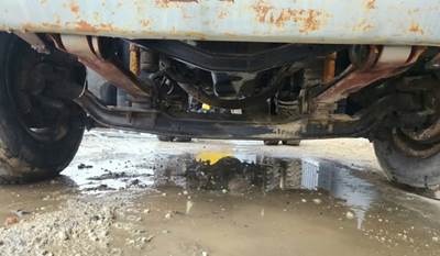 GMC TopKick C7000 Front Axle Assembly for a 1991 GMC C7000 Topkick