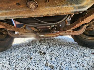 International 1654 Front Axle Assembly