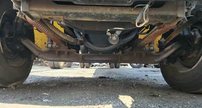 International 4300 Front Axle Assembly