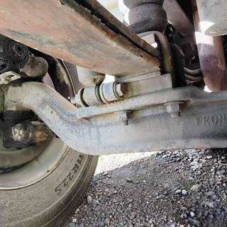 International 4400 Front Axle Assembly