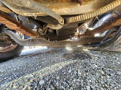 International 4700 Front Axle Assembly