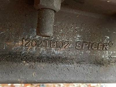 International 8600 Front Axle Assembly